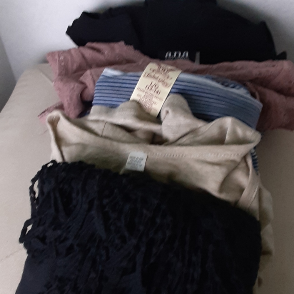Reseller mystery box various sizes